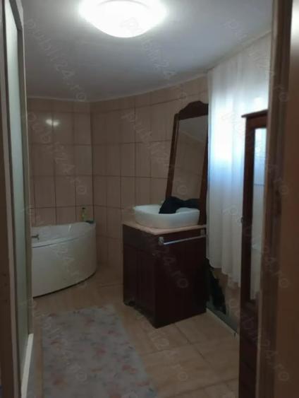 Casă cu 3 camere în Muntele Băișorii
