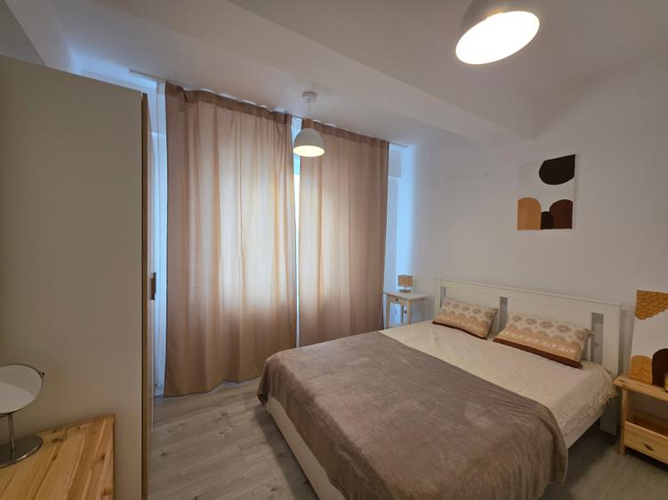 Apartament cu 2 camere decomandat în Central