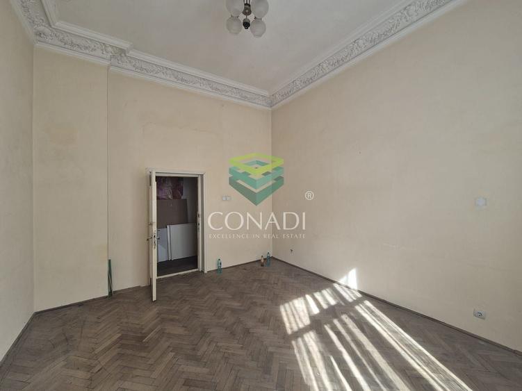 Apartament cu 3 camere decomandat în Victoriei
