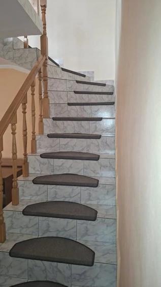Casă cu 5 camere cu Teren 219 Mp în Trivale