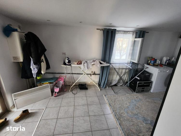 Casă cu 4 camere cu Teren 1000 Mp în Șerbănești