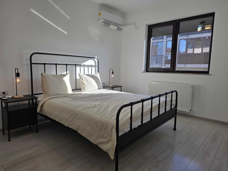 Apartament cu 2 camere decomandat în Exterior Vest
