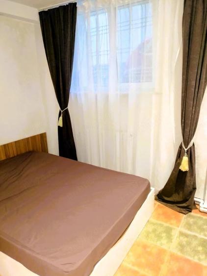 Apartament cu 2 camere semidecomandat în Cazino