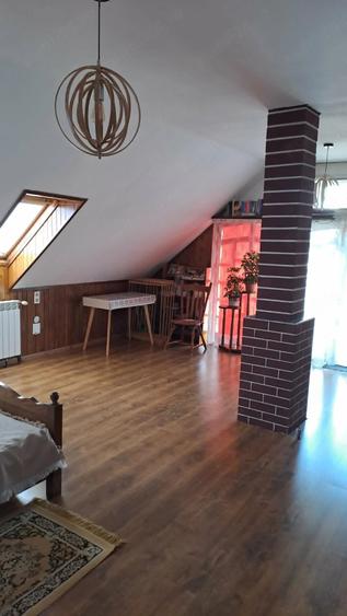 Casă cu 4 camere cu Teren 2887 Mp în Central