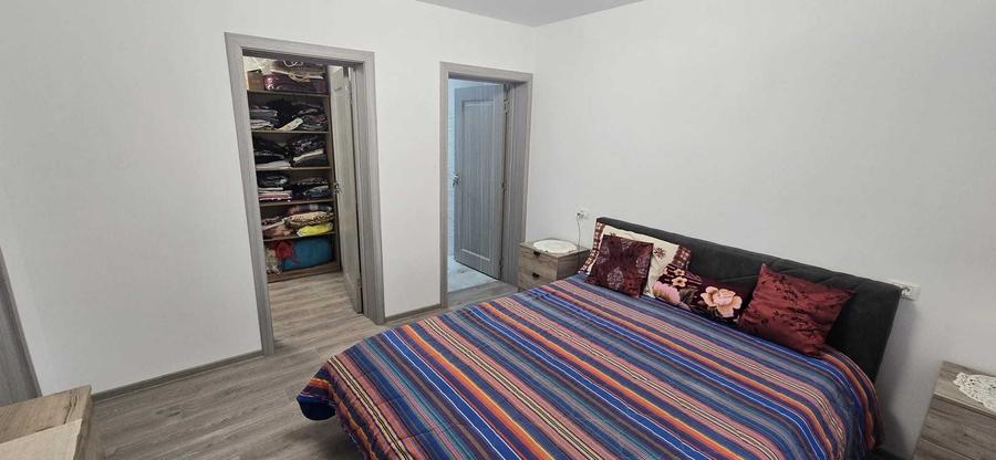 Casă cu 4 camere în Trifești