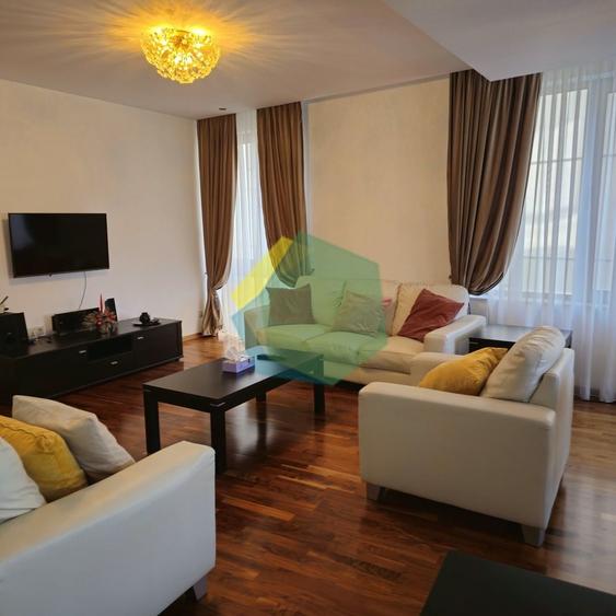 Apartament cu 3 camere, mobilat în Nord