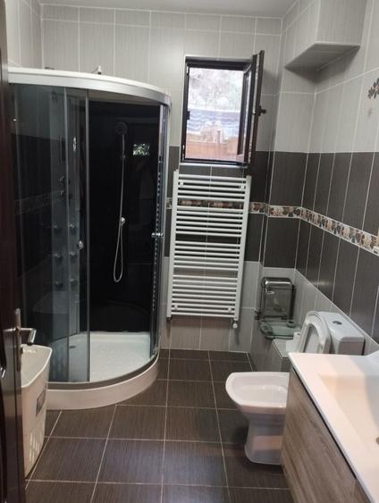 Casă cu 4 camere cu Teren 450 Mp în Bucium