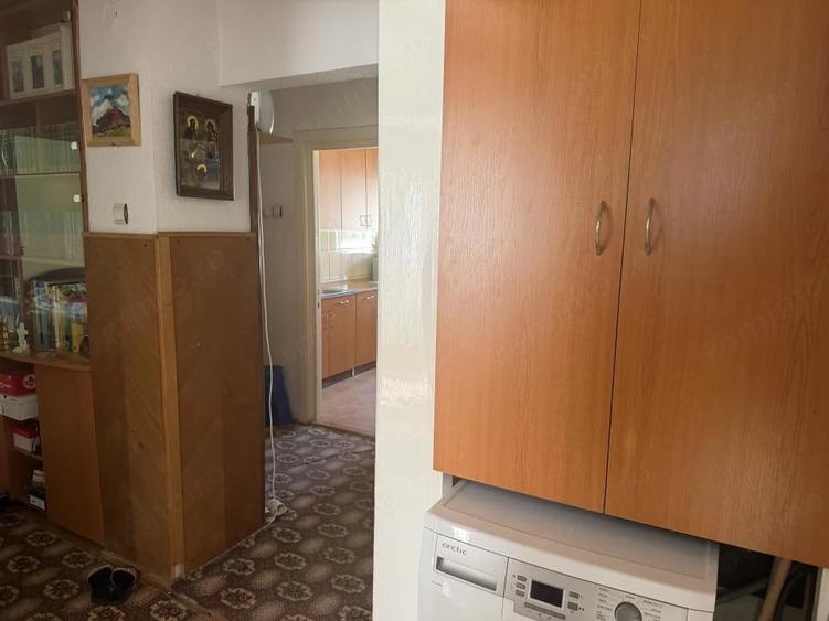 Apartament cu 4 camere decomandat în Ștrand