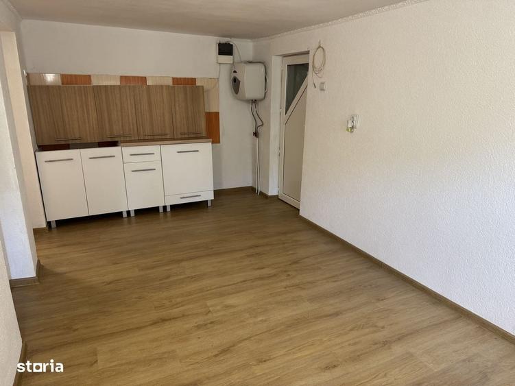 Apartament cu 2 camere în Micro 16