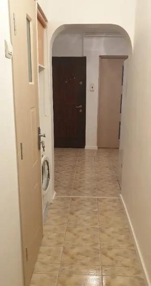 Apartament cu 3 camere decomandat în Dristor
