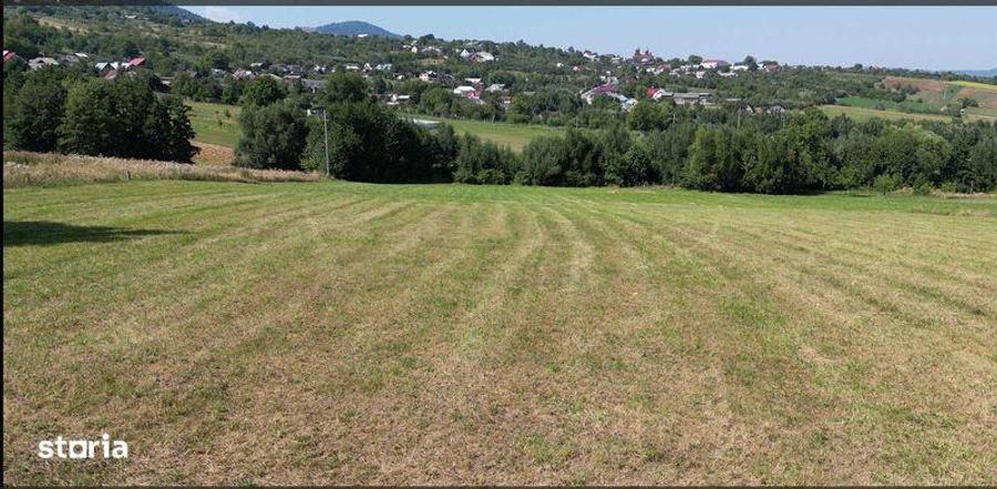 Casă cu 2 camere cu Teren 42 Mp în Agapia