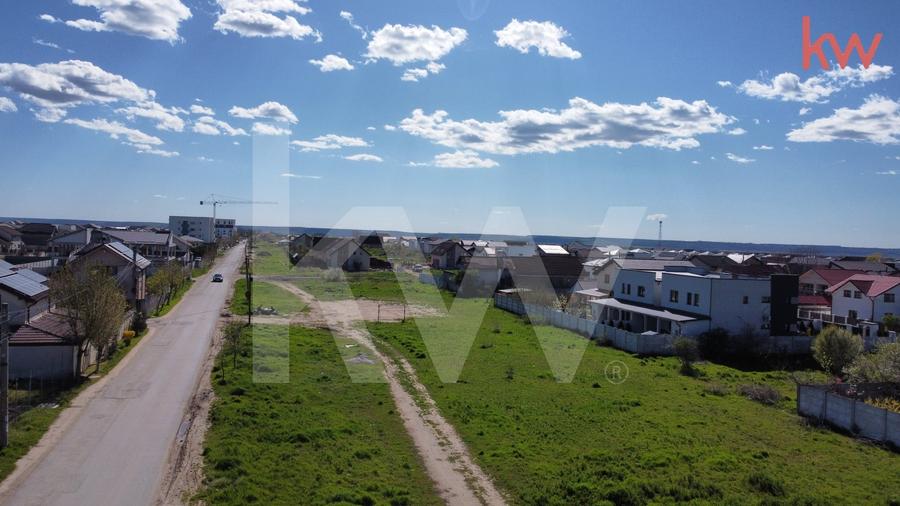 Teren Construcții intravilan de 10792 mp, în Malu Mare