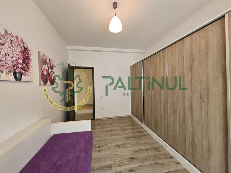 Apartament cu 3 camere decomandat în Piața Cluj