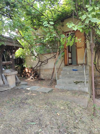 Casă cu Teren 364 Mp în Angheluș