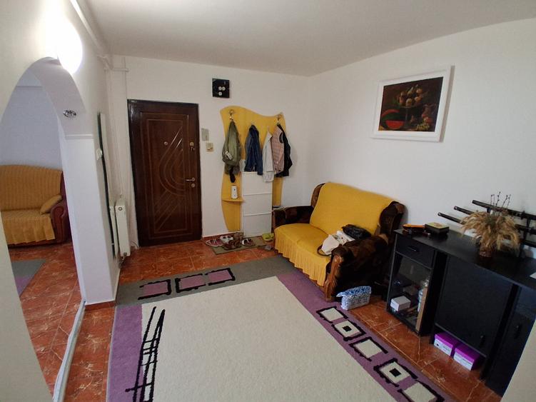 Apartament cu 2 camere decomandat, mobilat în Păcurari