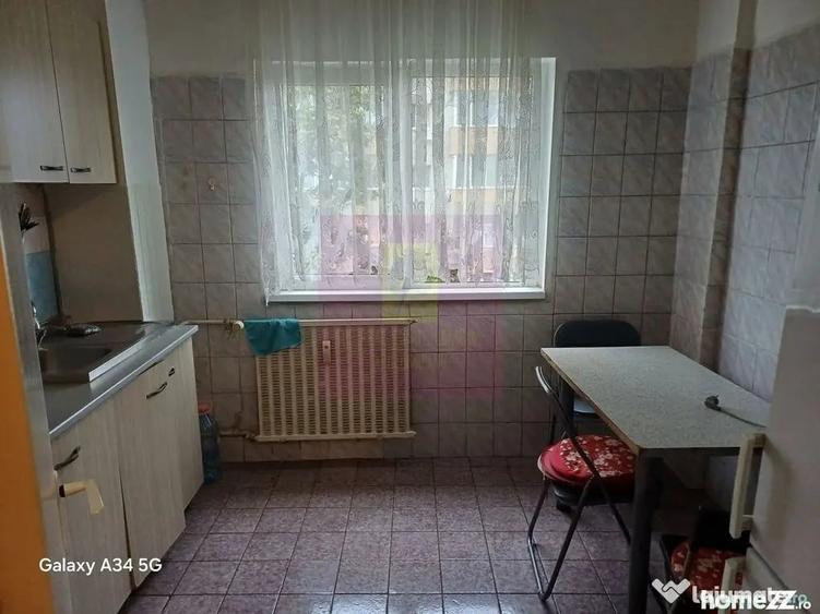 Apartament cu 2 camere semidecomandat în Uverturii