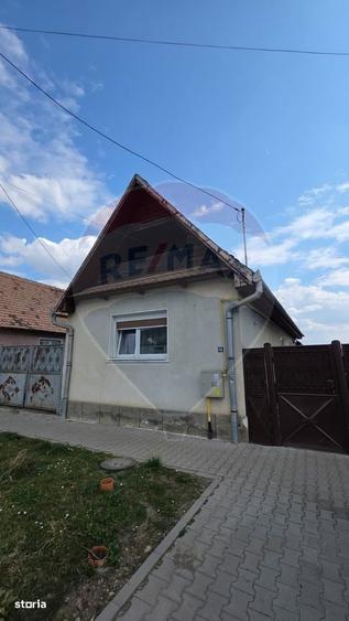 Casă cu 3 camere cu Teren 1750 Mp în Dârlos