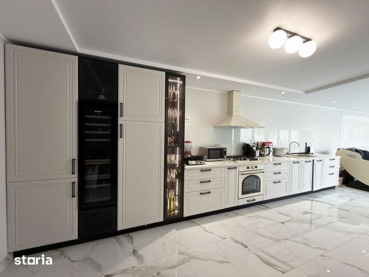 Casă cu 4 camere cu Teren 275 Mp în Central