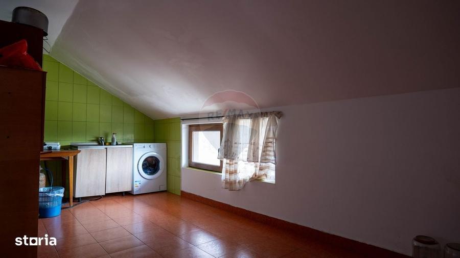 Spațiu comercial, de 150 mp, în Ungureni