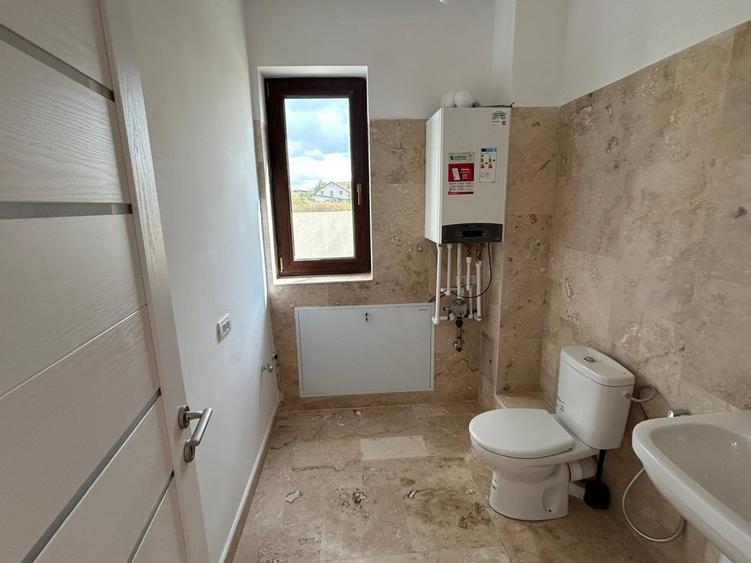 Casă cu 4 camere cu Teren 301 Mp în Corbeanca