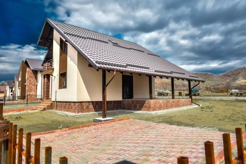 Casă individuală cu 4 camere cu Teren 600 Mp în Nord-Vest