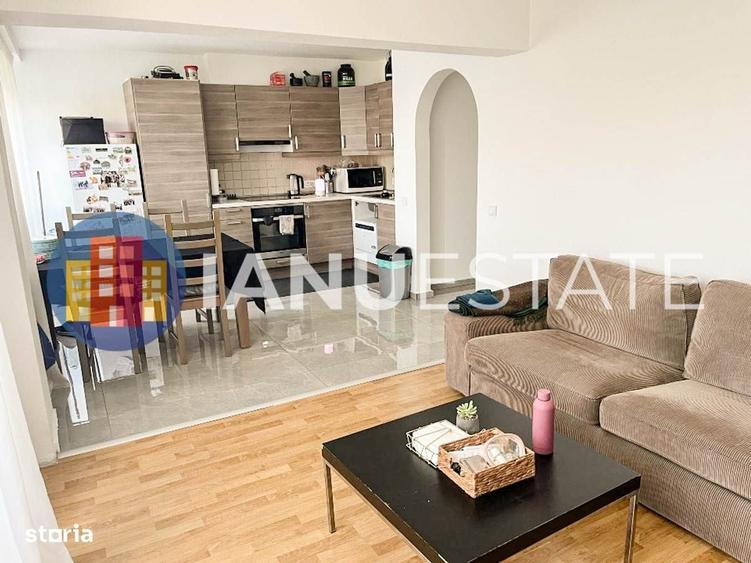 Apartament cu 3 camere decomandat în Unirii