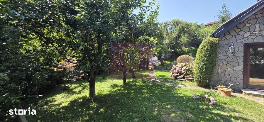 Casă cu 5 camere cu Teren 840 Mp în Central