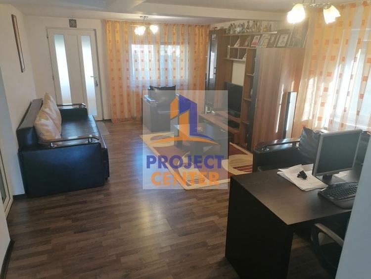 Casă individuală cu 3 camere cu Canalizare în Ultracentral