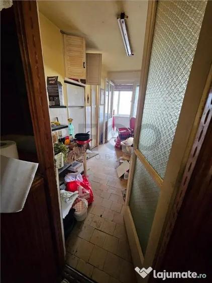 Apartament cu 4 camere decomandat, mobilat în Ultracentral