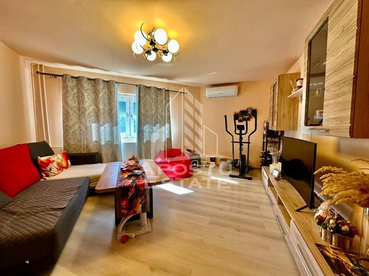 Apartament cu 3 camere semidecomandat, mobilat în Soarelui