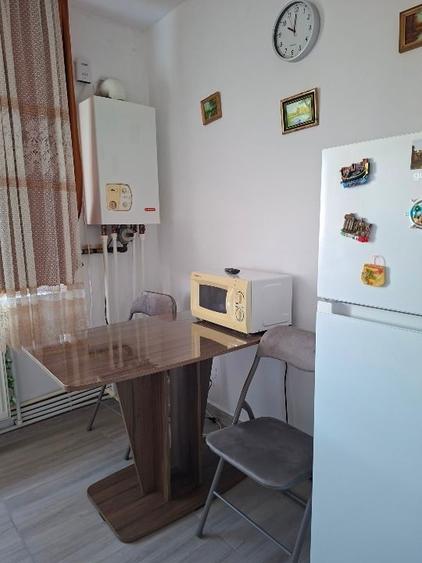 Apartament cu 2 camere semidecomandat în