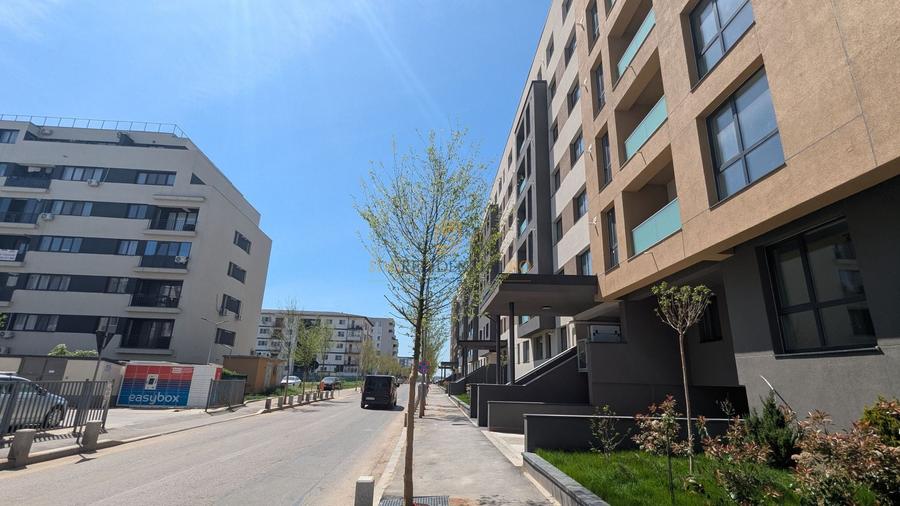 Apartament cu 2 camere semidecomandat în Berceni