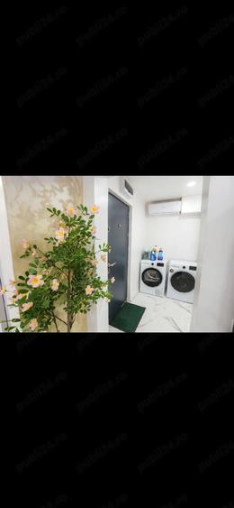 Apartament cu 4 camere decomandat în Hipodrom