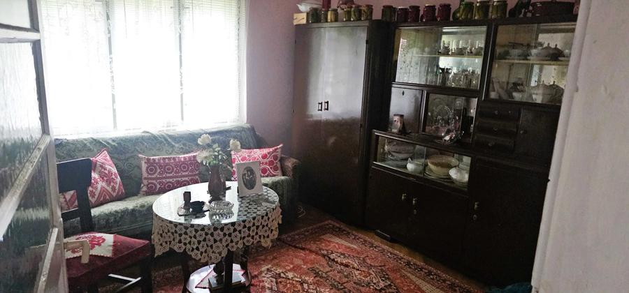 Casă cu 2 camere în Gălățeni