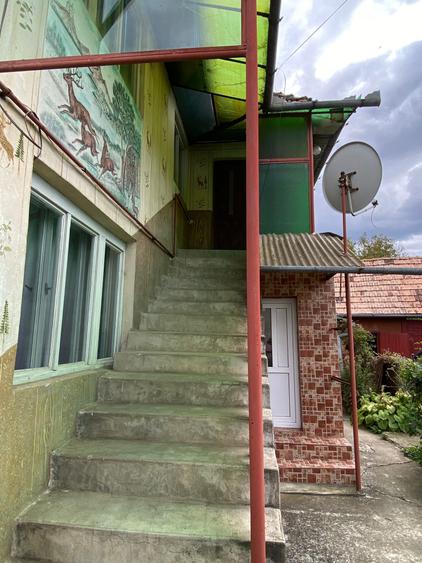 Casă cu 4 camere în Deaj