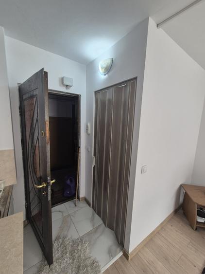 Garsonieră decomandată în Complex Studențesc