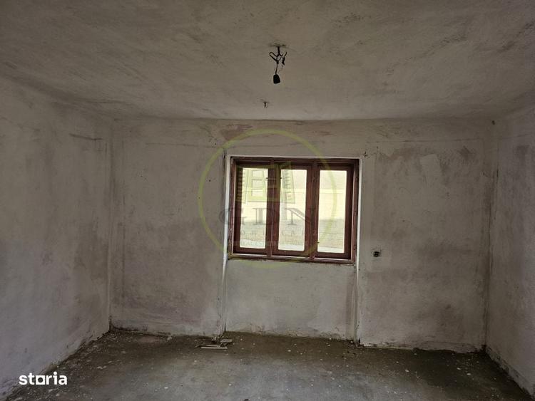 Casă cu 3 camere cu Teren 1011 Mp în Călugări