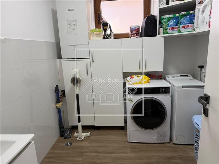 Casa de vanzare, 150 mp, terasa si parcare, Tineretului
