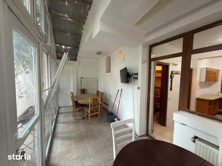Casă cu 5 camere cu Teren 280 Mp în 1 Mai