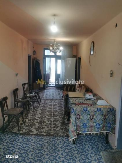 Casă cu 5 camere cu Teren 2002 Mp în Goiești