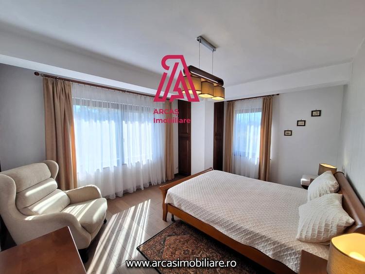 Apartament cu 3 camere decomandat în Sub Arini