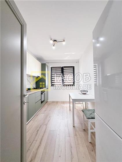 Apartament cu 2 camere semidecomandat în Central