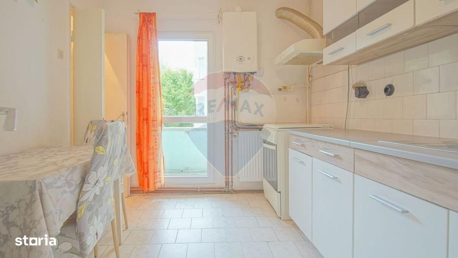 Apartament cu 2 camere decomandat în Griviței