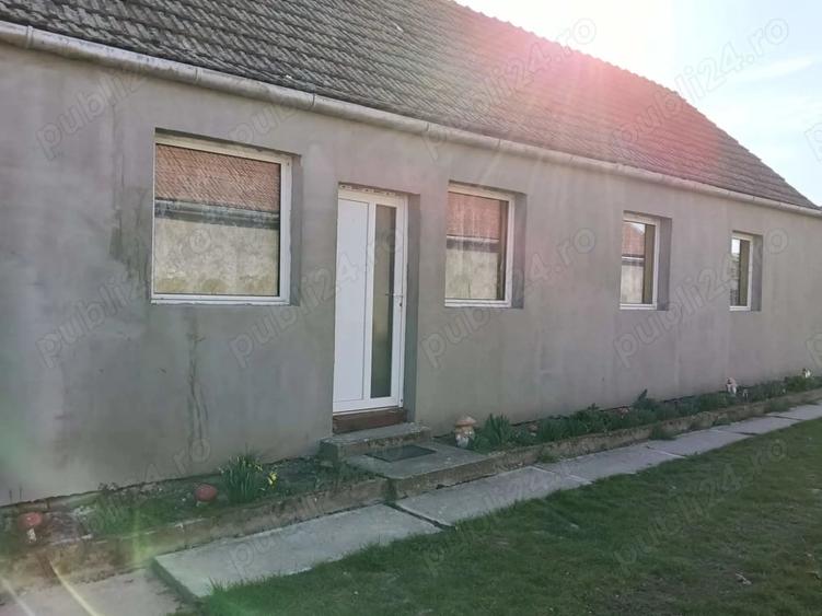 Casă cu 3 camere cu Teren 2800 Mp în Tarcea
