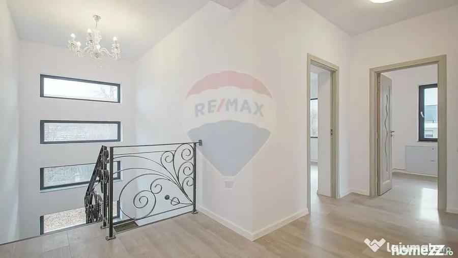 Casă cu 5 camere cu Teren 400 Mp în Bunloc