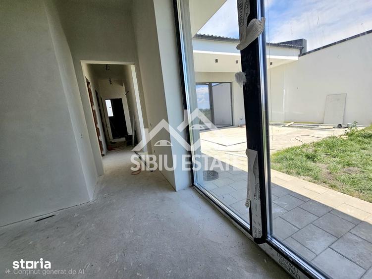 Casă cu 4 camere cu Teren 310 Mp în Chirpăr