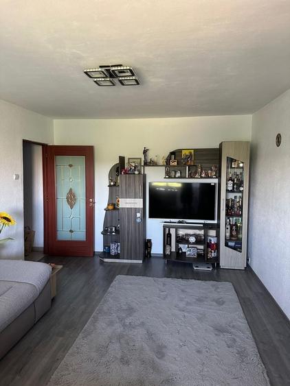 Apartament cu 2 camere în Km 4
