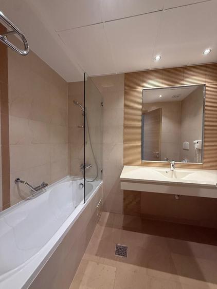 Apartament cu 2 camere semidecomandat, mobilat în Vitan-Bârzești