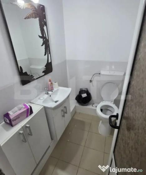 Spațiu comercial, de 350 mp, în Central
