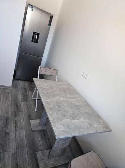 Apartament cu 2 camere decomandat în Șișești